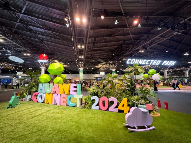 博思云创亮相华为全联接大会2024，分享智能AI白板协同办公解决方案